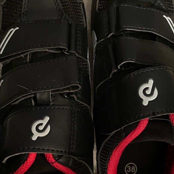 Peloton Black and Red Athletic Shoes for Peloton cycling. - Picture 7 of 8